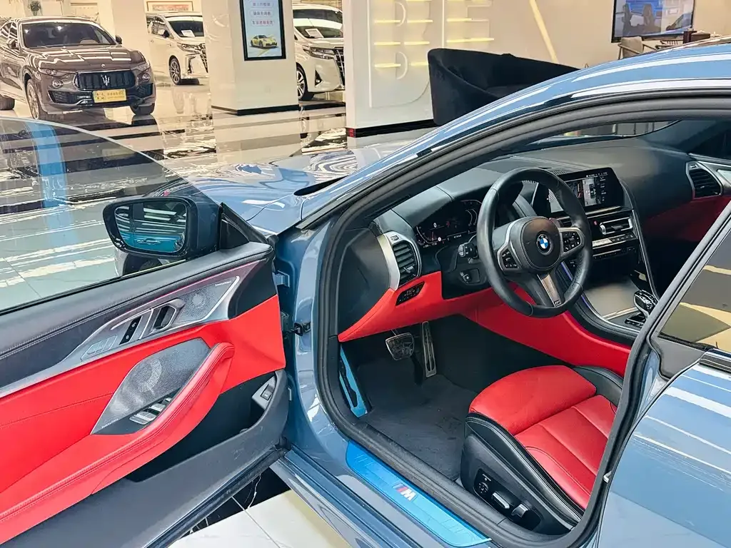 BMW 8 Series 2022 из CN, фото 5