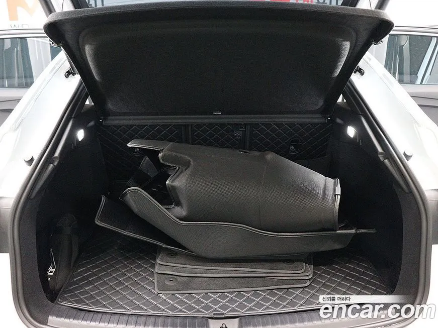 Audi Q4 e-tron 2025 из KR, фото 9