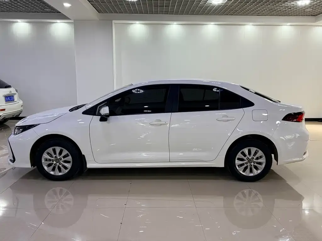 Toyota Corolla 2022 из CN, фото 5