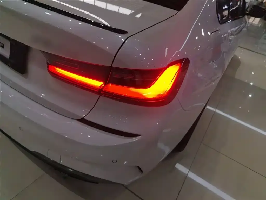 BMW 3 Series 2022 из CN, фото 4