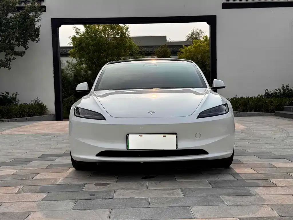 Tesla Model 3 2025 из CN, фото 4