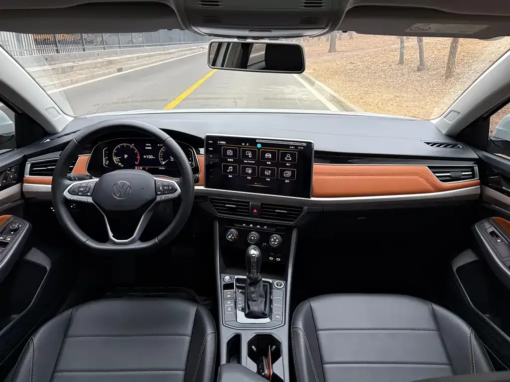Volkswagen Bora 2024 из CN, фото 6