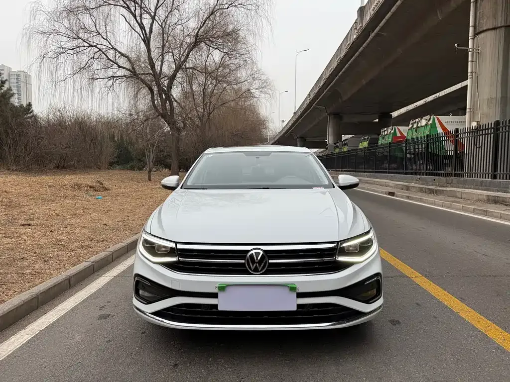 Volkswagen Bora 2024 из CN, фото 8