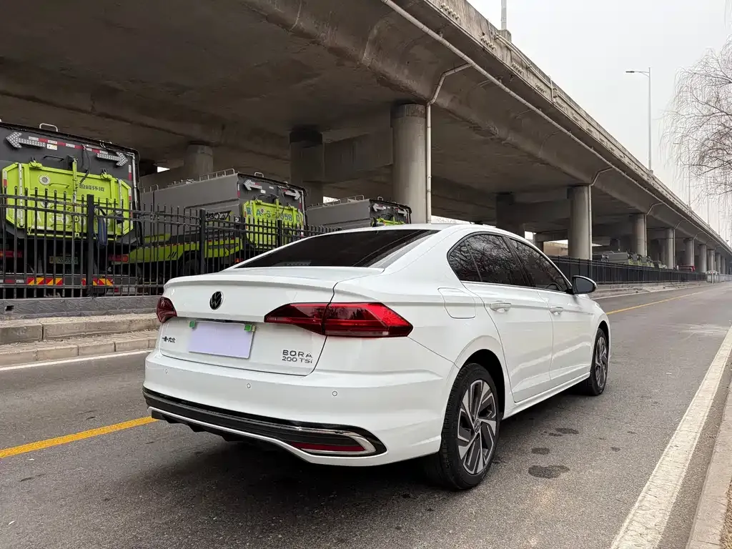 Volkswagen Bora 2024 из CN, фото 7
