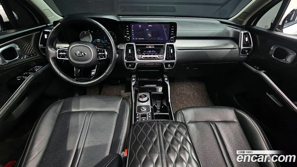 Kia Sorento — фото 10