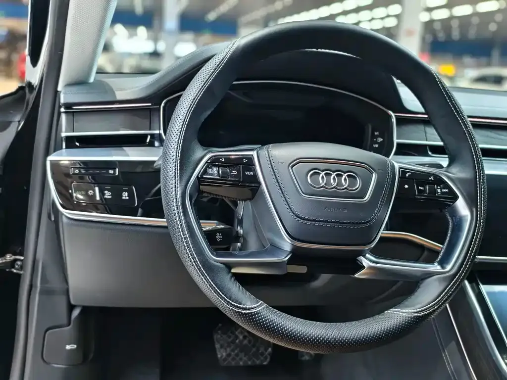 Audi A8 2023 из CN, фото 4