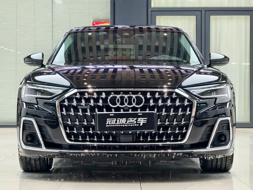 Audi A8 2023 из CN, фото 2