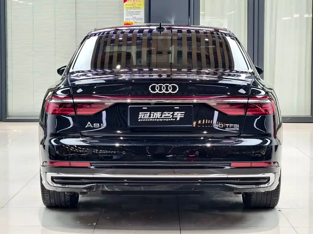 Audi A8 2023 из CN, фото 6