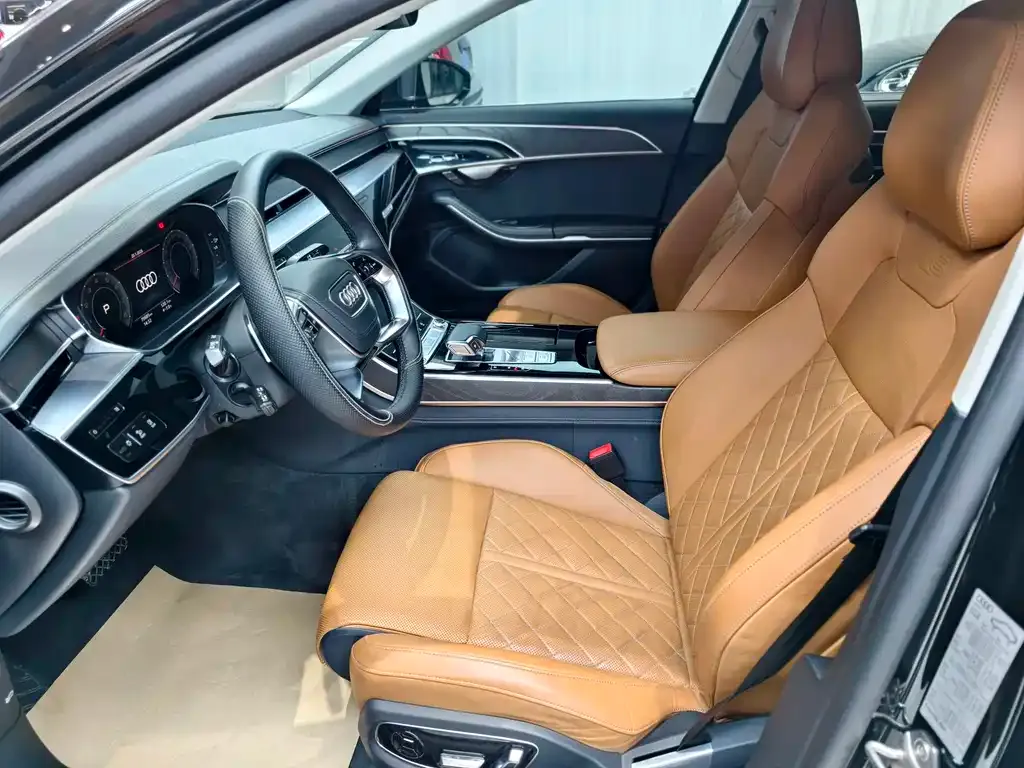 Audi A8 2023 из CN, фото 5