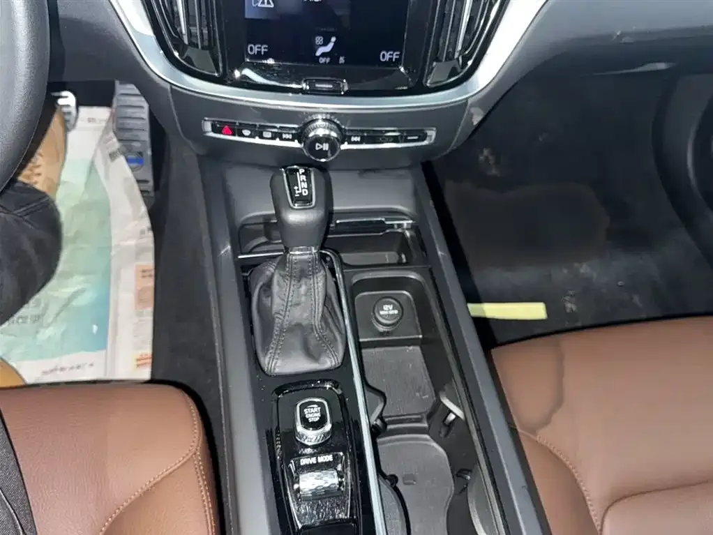 Volvo S60 2021 из CN, фото 5