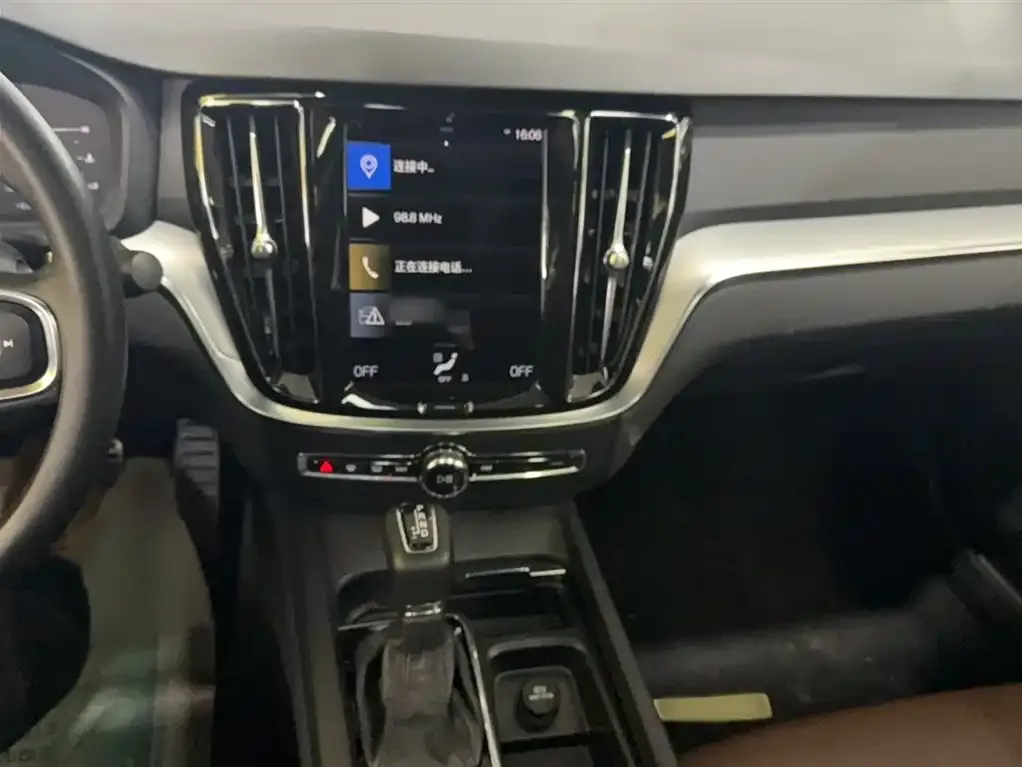 Volvo S60 2021 из CN, фото 2