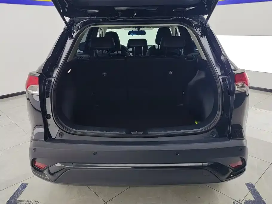Toyota Frontlander 2024 из CN, фото 10