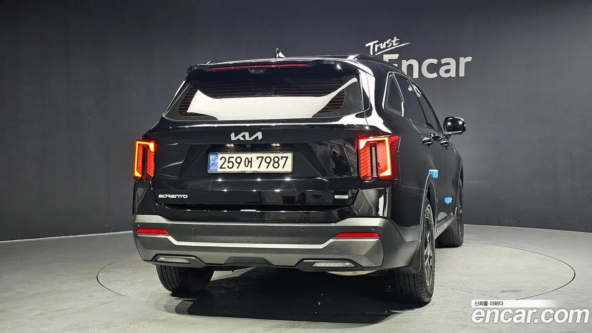 Kia Sorento — фото 6
