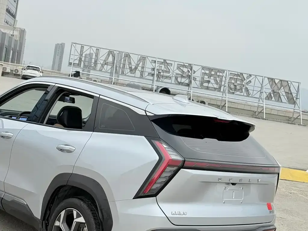 Geely Boyue L 2023 из CN, фото 4