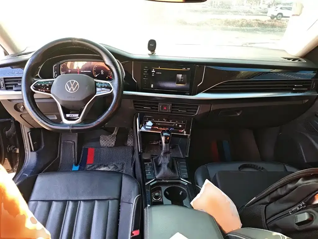 Volkswagen Passat 2023 из CN, фото 3