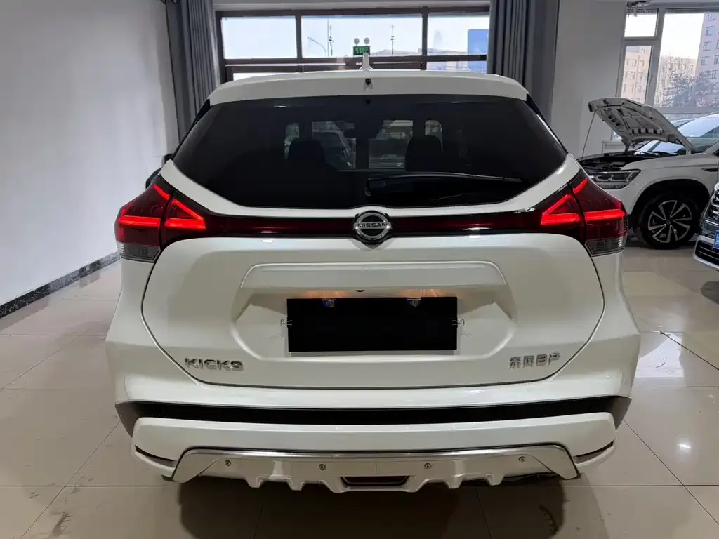 Nissan Kicks 2023 из CN, фото 2