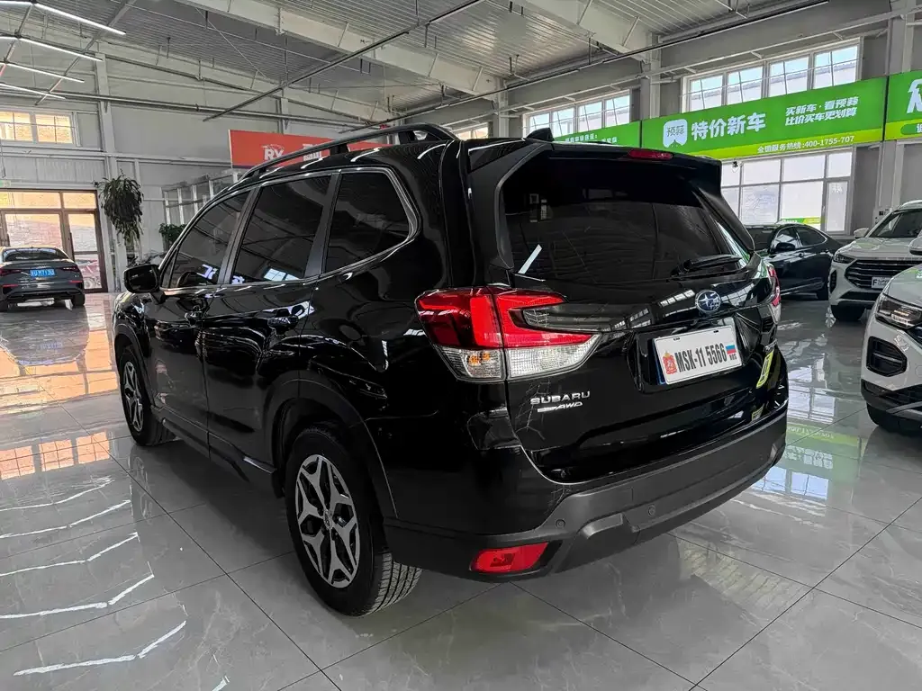 Subaru Forester — фото 8