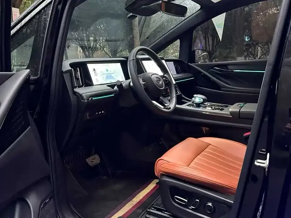 GAC Motor Trumpchi E9 — фото 2