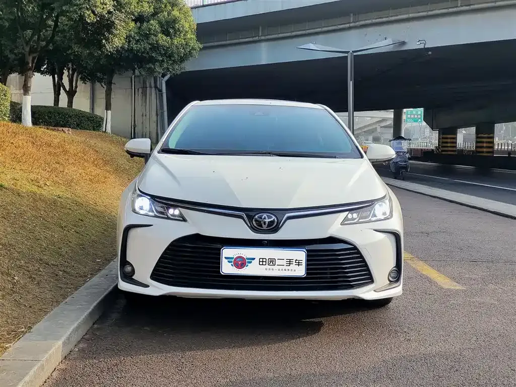 Toyota Corolla 2022 из CN, фото 9