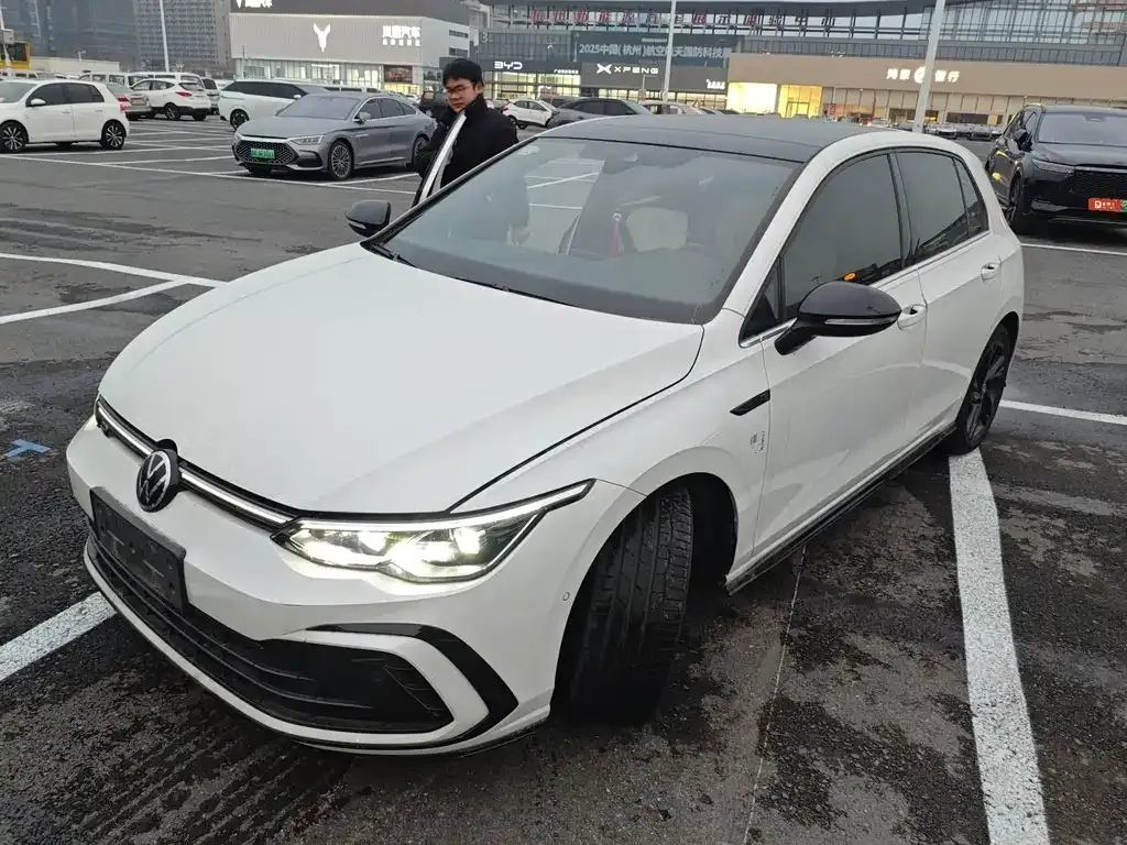 Volkswagen Golf 2021 из CN, фото 1