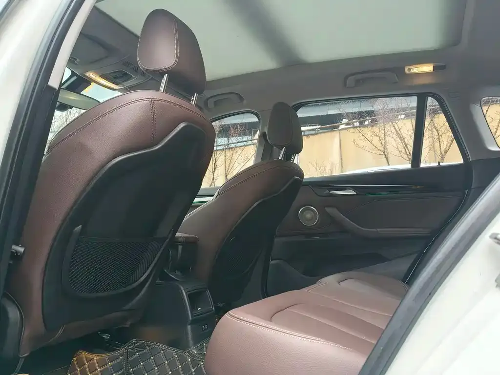 BMW X1 2023 из CN, фото 2