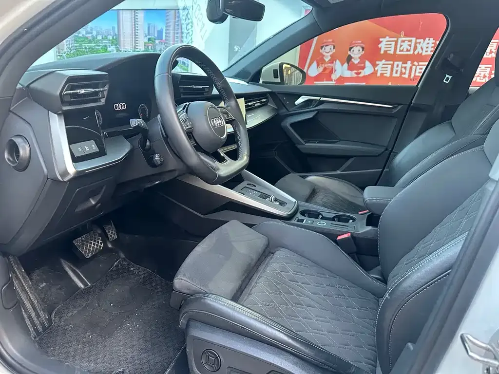 Audi A3 2023 из CN, фото 4