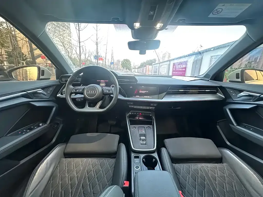 Audi A3 2023 из CN, фото 6