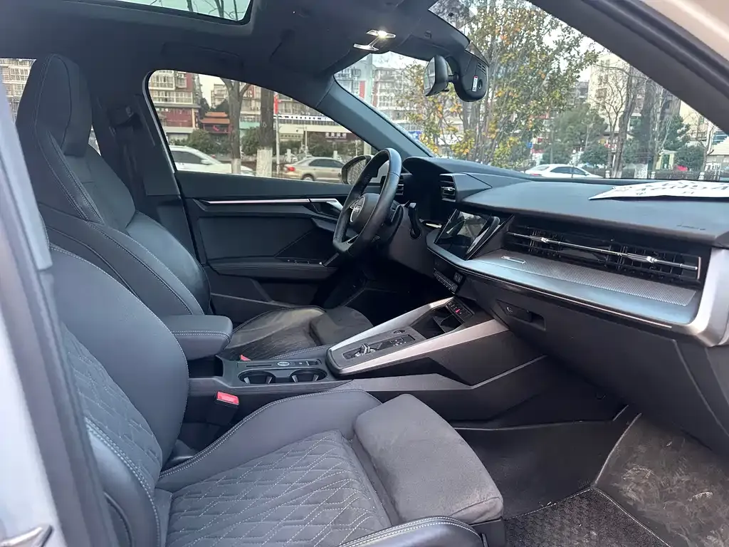 Audi A3 2023 из CN, фото 5