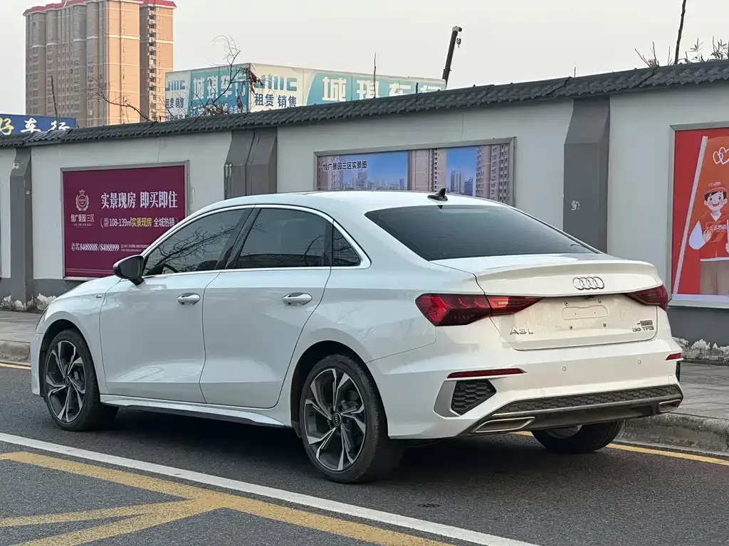 Audi A3 2023 из CN, фото 7