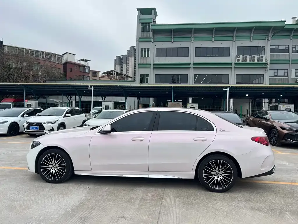 Mercedes-Benz C-Class 2024 из CN, фото 8