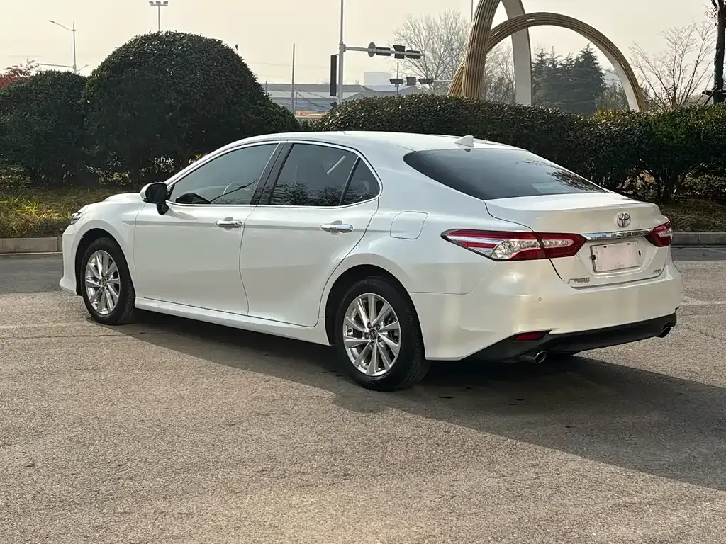 Toyota Camry 2023 из CN, фото 9
