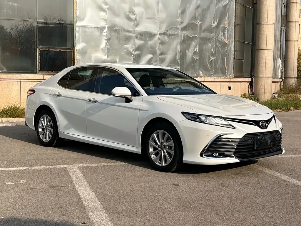 Toyota Camry 2023 из CN, фото 5