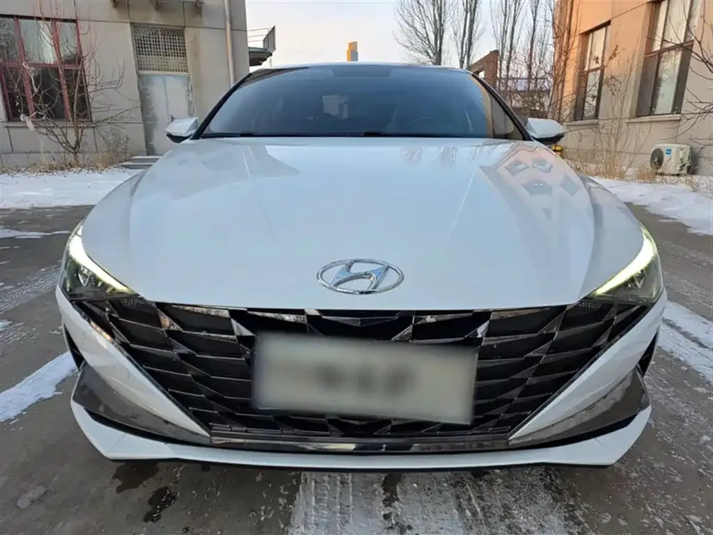 Hyundai Elantra 2023 из CN, фото 4