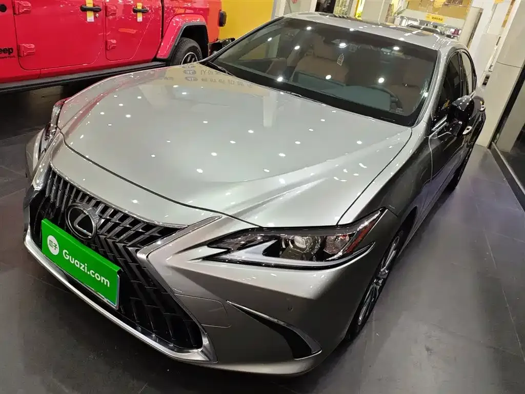 Lexus ES 2023 из CN, фото 1