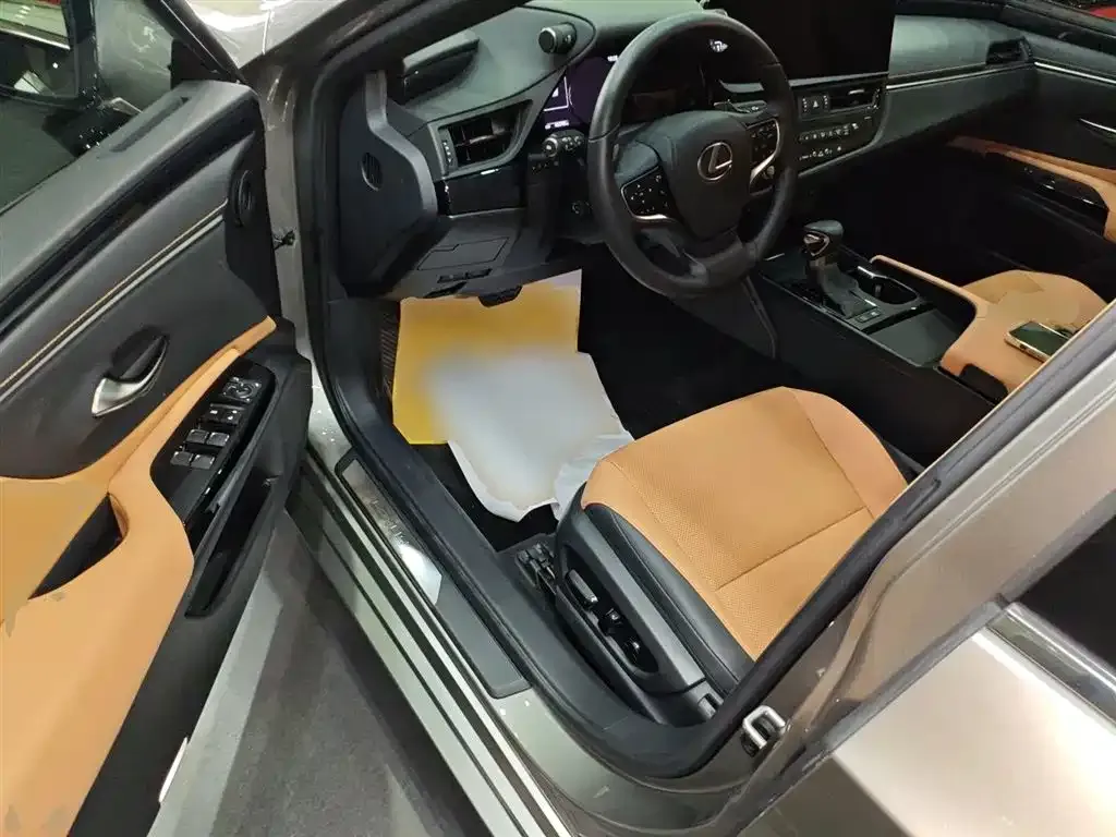 Lexus ES 2023 из CN, фото 5