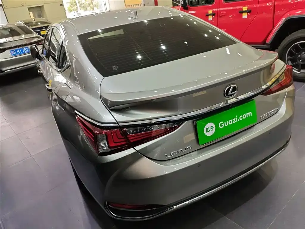 Lexus ES 2023 из CN, фото 4