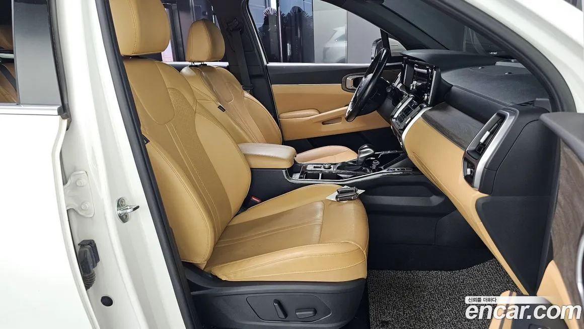 Kia Sorento — фото 4