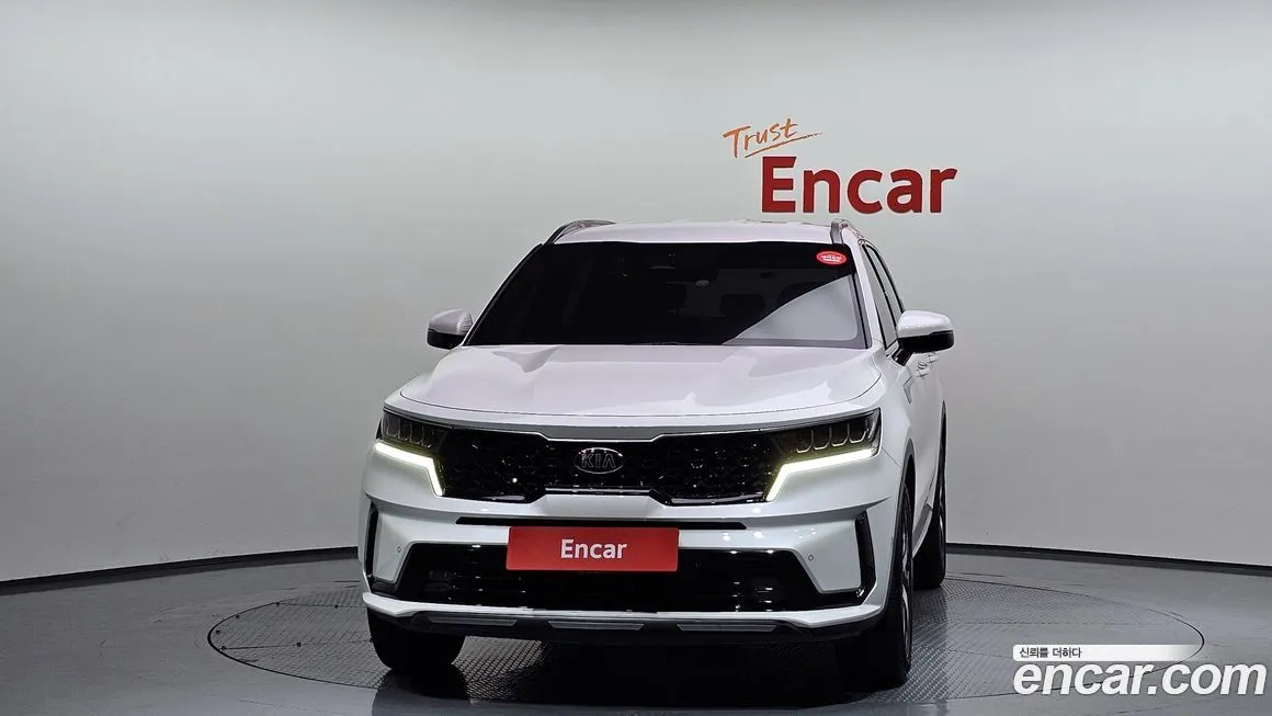 Kia Sorento — фото 6