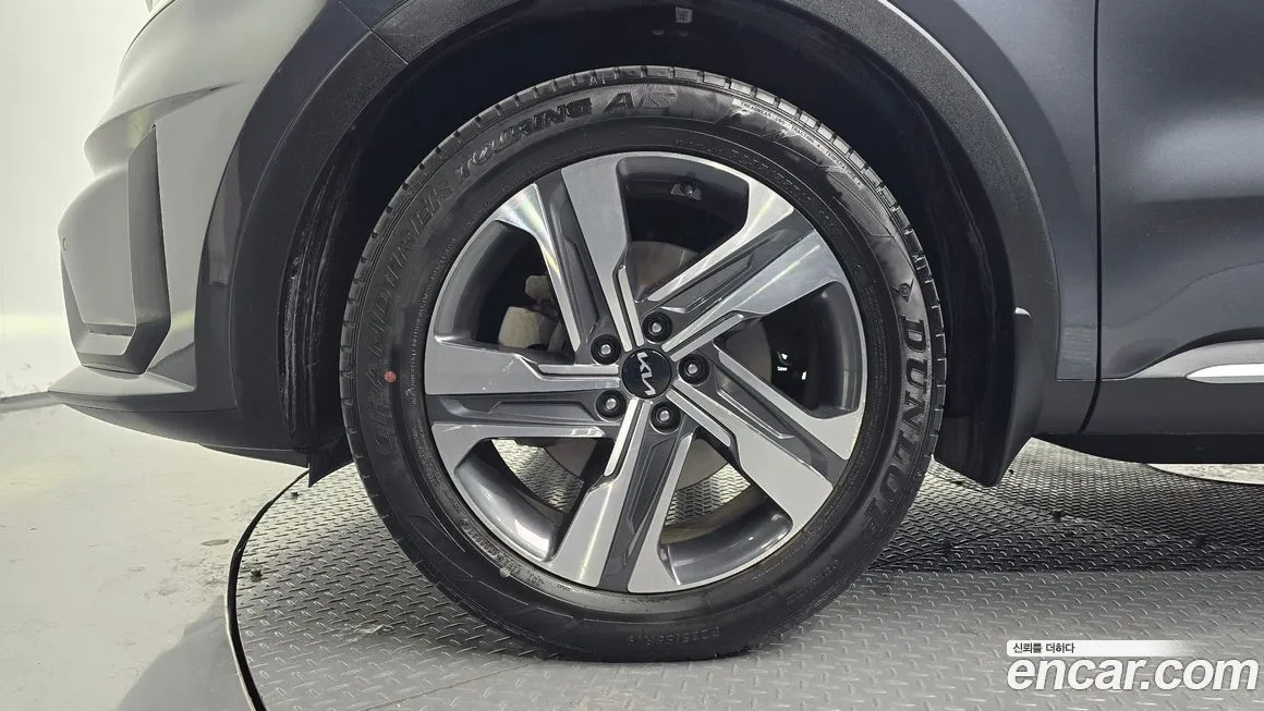 Kia Sorento — фото 8