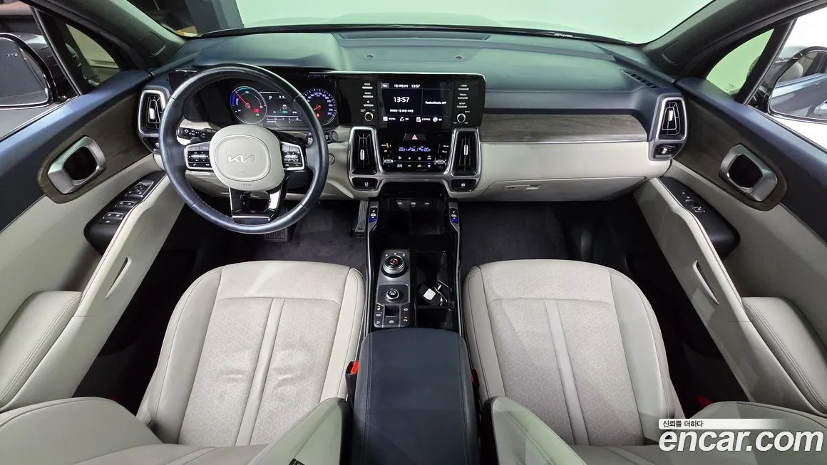 Kia Sorento — фото 5