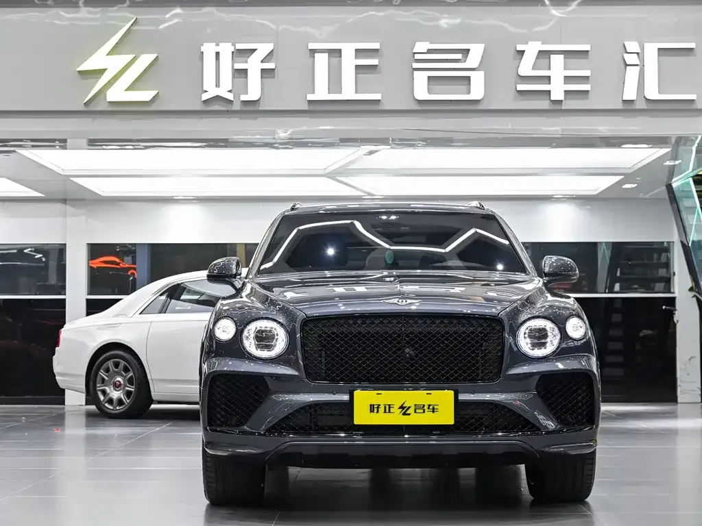 Bentley Bentayga 2022 из CN, фото 4