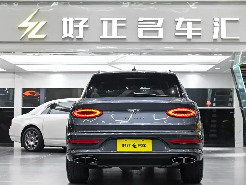 Bentley Bentayga 2022 из CN, фото 3