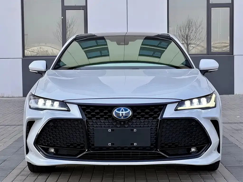 Toyota Avalon 2023 из CN, фото 4
