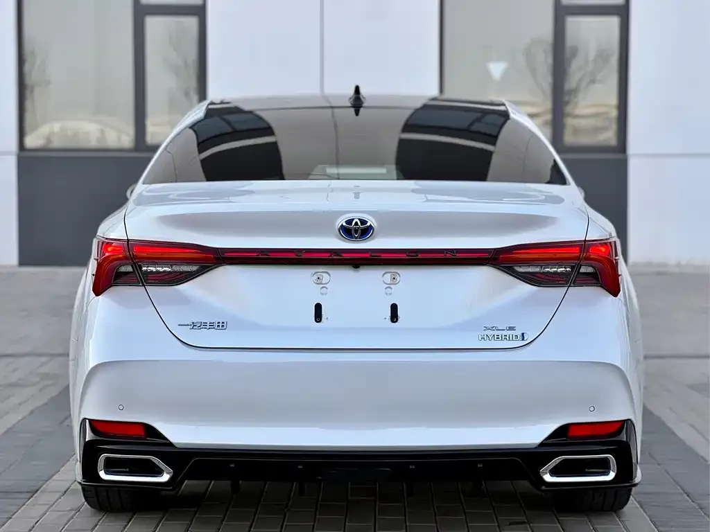 Toyota Avalon 2023 из CN, фото 7