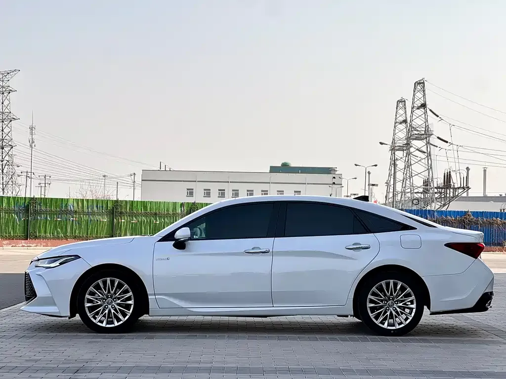 Toyota Avalon 2023 из CN, фото 9