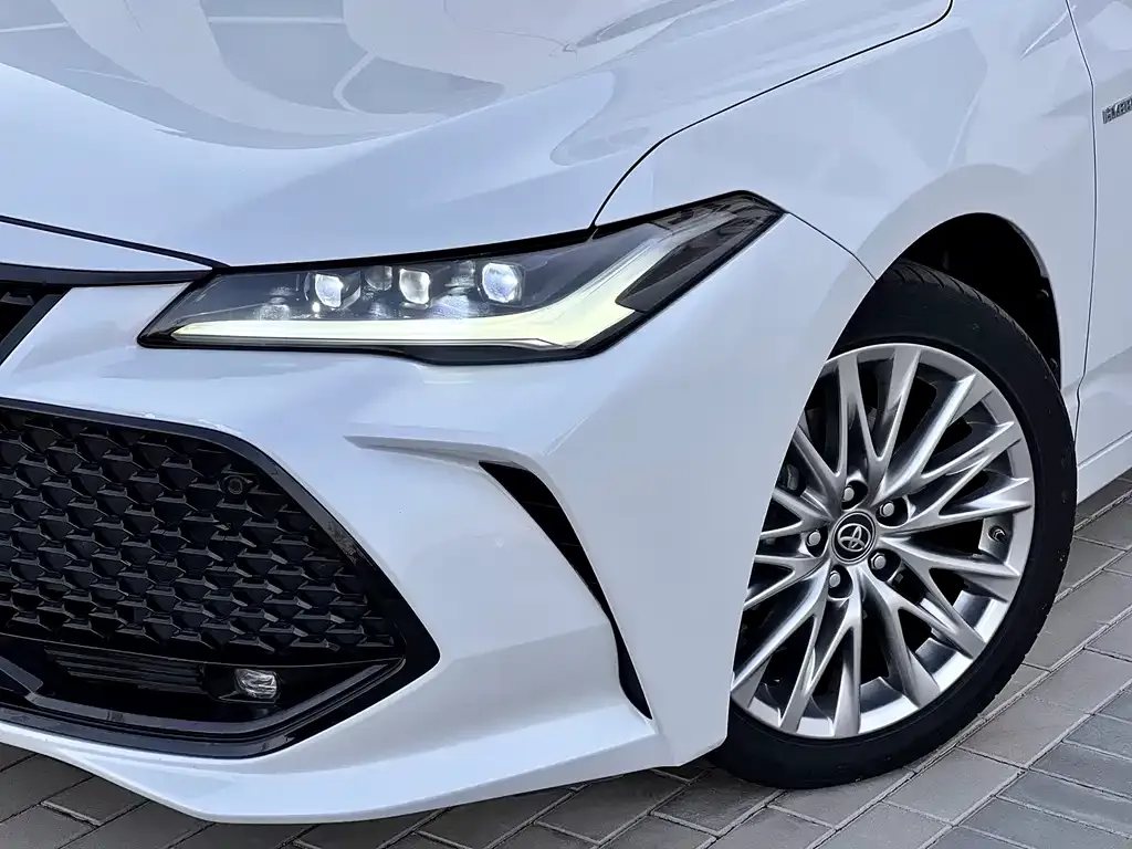 Toyota Avalon 2023 из CN, фото 10
