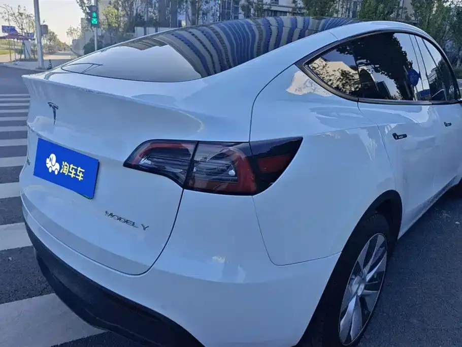 Tesla Model Y 2023 из CN, фото 3