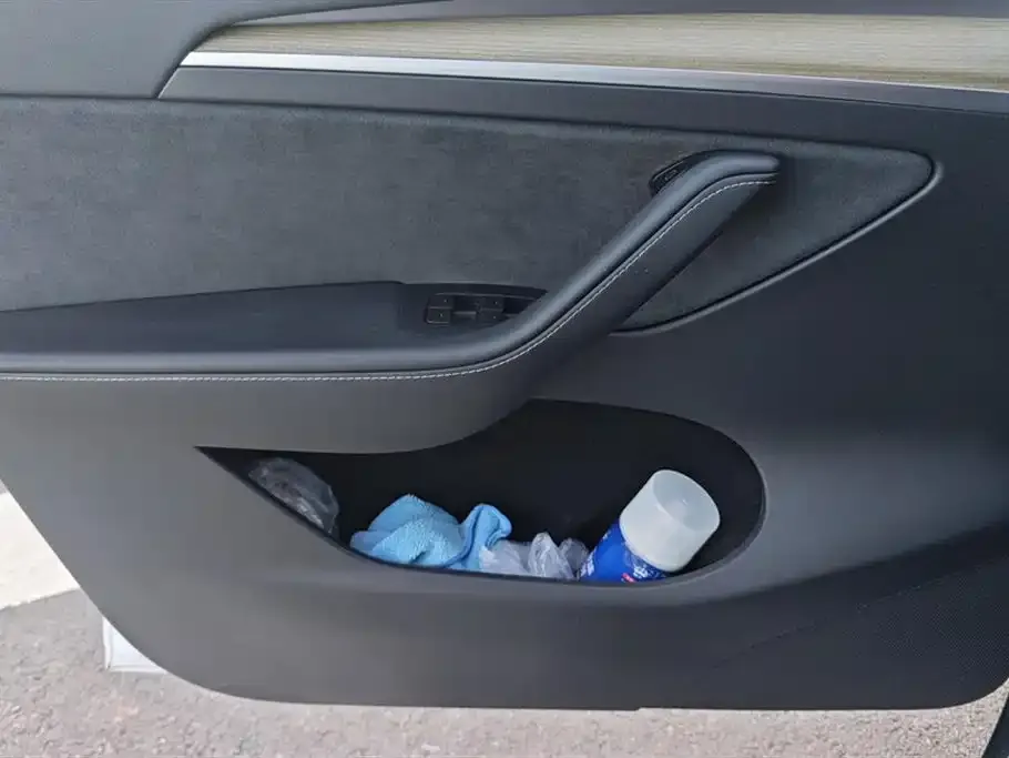 Tesla Model Y 2023 из CN, фото 7