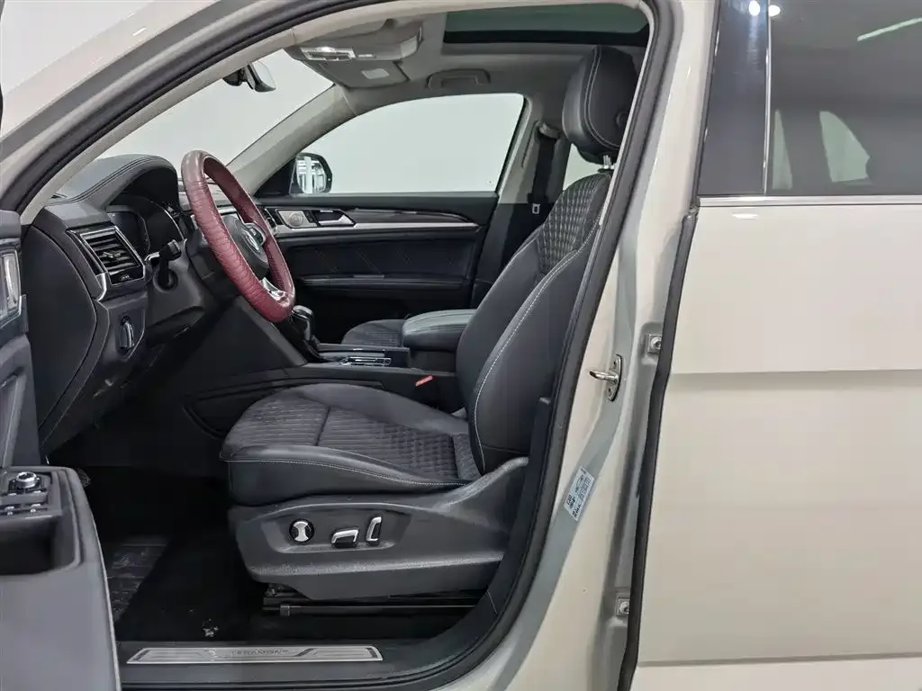 Volkswagen Teramont 2021 из CN, фото 9