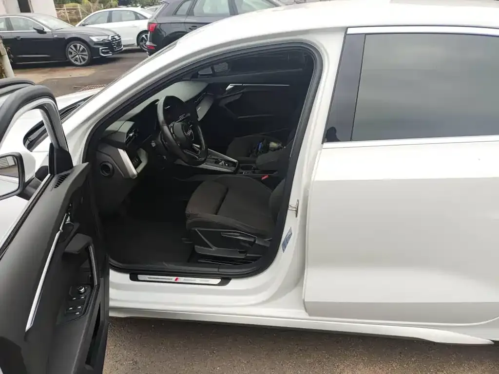 Audi A3 2022 из CN, фото 3